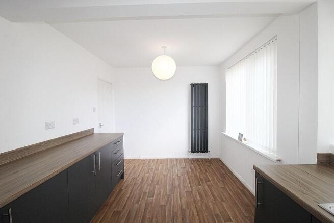 3 bed Semi-Detached for sale Image 8