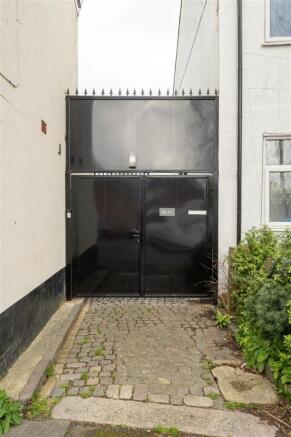 Lansdowne Road, E17