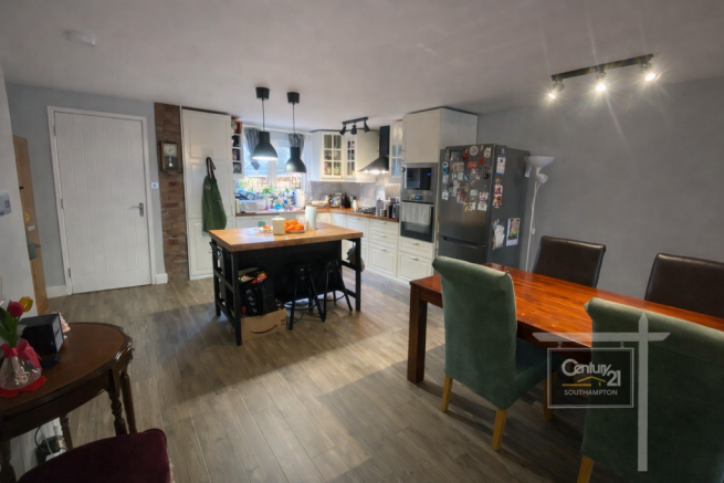 KITCHEN SECTION | PIC 2