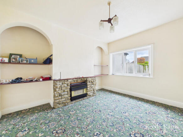 4 bed Semi-Detached for sale Image 4