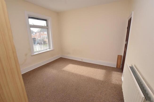 Bedroom 2.JPG