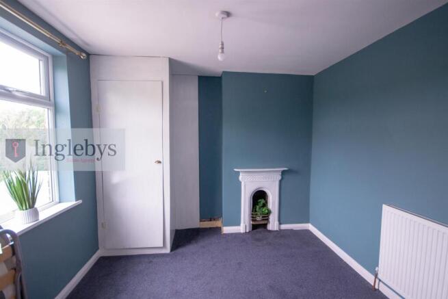 3 bed Terraced for sale Image 10