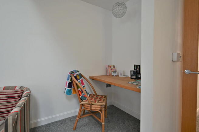 1 bed Apartment to rent Image 10
