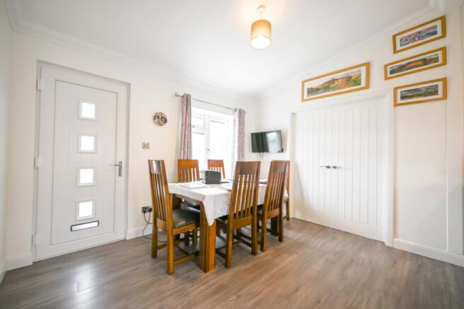 2 bed Park Home for sale Image 9