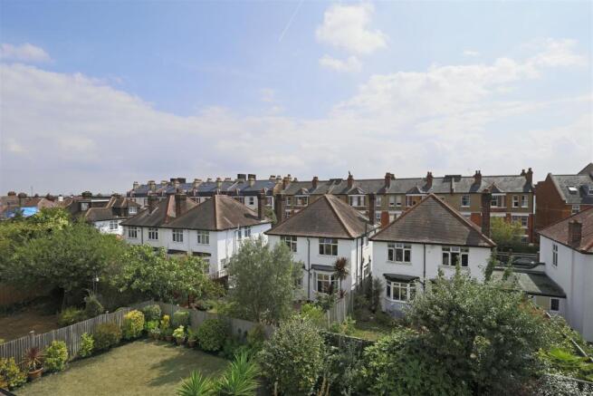 Woodside - Gdn view.jpg