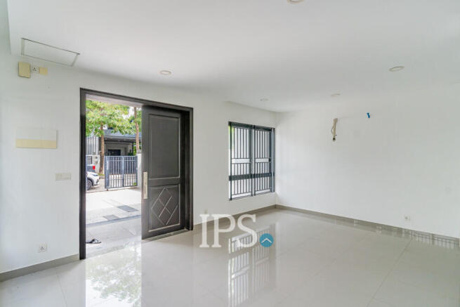 4 Bedroom Twin Villa For Sale - Chip Mong Landmark 60M, Phnom Penh