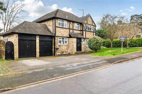 Chatsworth Heights, Camberley, Surrey, GU15