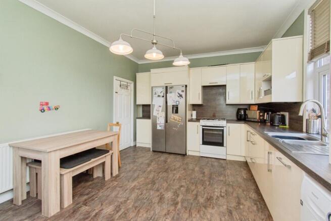 3 bed End of Terrace for sale Image 7