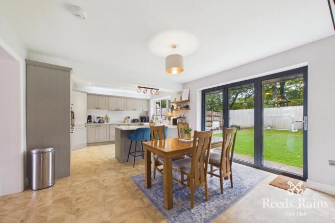 Dining Kitchen