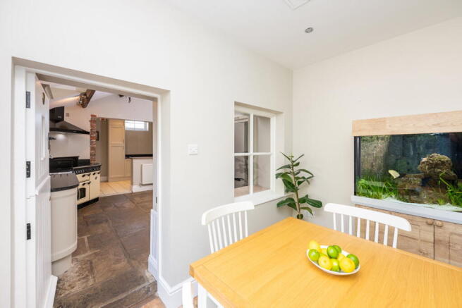4 bed Detached for sale Image 12