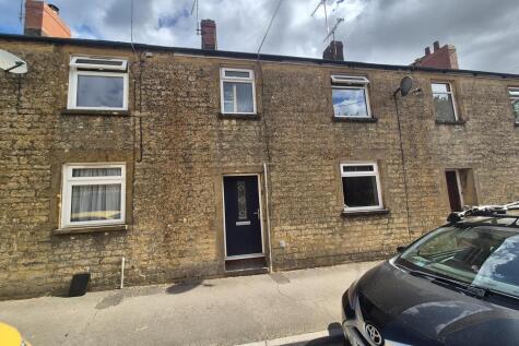 South Street, Crewkerne, TA18