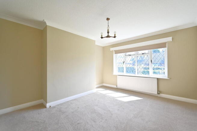 3 bed Detached Bungalow to rent Image 6