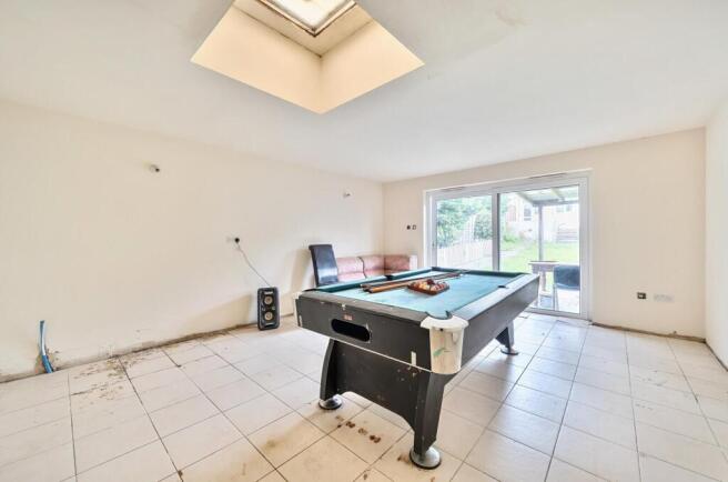 Davidson Frost-Wellings, DFW, The Highway, Living