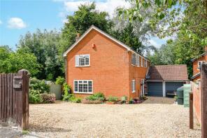 Dunbrook, Manor Park, Marlborough SN8 3LF