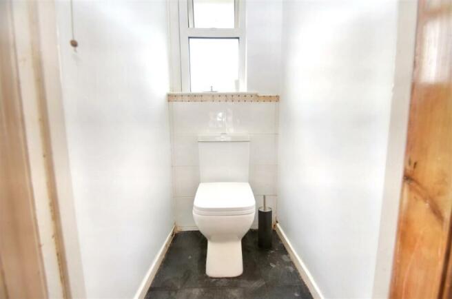 SEPARATE WC