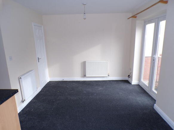 Lounge/Dining Are...