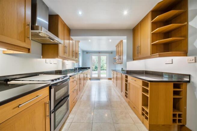 16 Nethercroft Drive, Packington