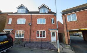 8, Berrywell Drive, Leicester LE9 8JW