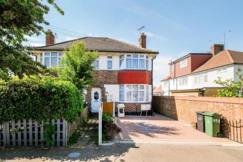 Cherrydown Avenue, Chingford