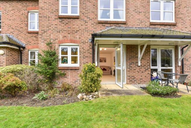 Tower Road, Liphook photo 4