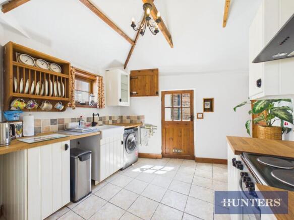 1 bed Detached Bungalow for sale Image 4
