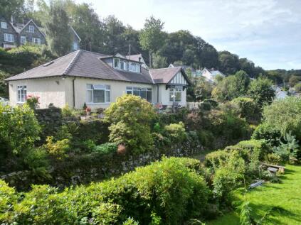 Borthwen, Cader Road, Dolgellau