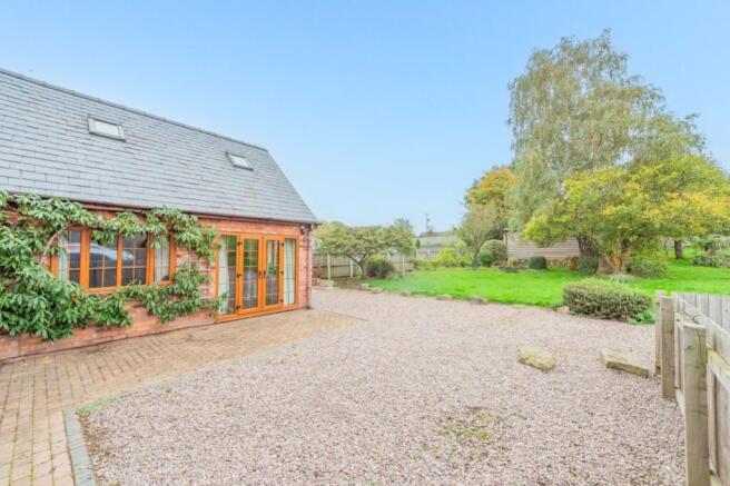 Side. EmilyDimelowEwemoveWhitchurchandNantwich