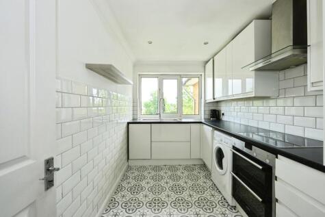 Nutfield Road, Merstham, Redhill, Surrey, RH1