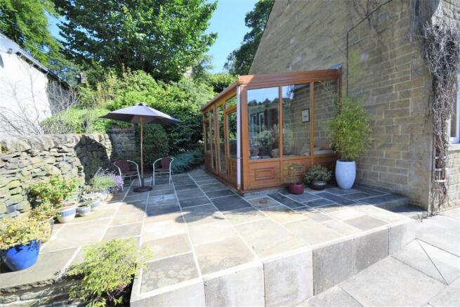 21 91 Lower Brig Royd, HX6 4DE.JPG