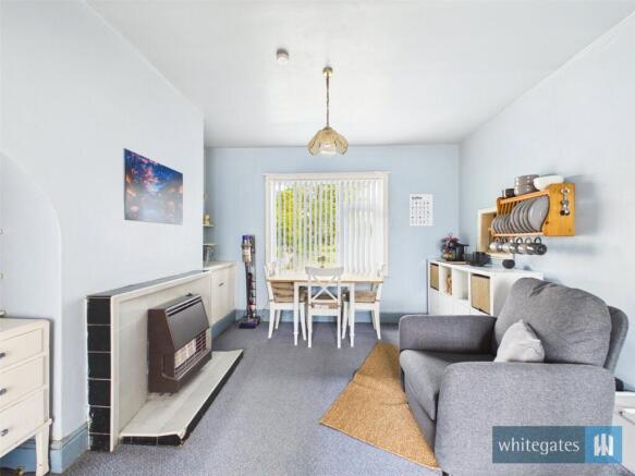 3 bed Semi-Detached for sale Image 6