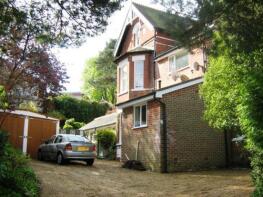 5, 27 Eden Lodge, Surrey Road South, Bournemouth BH4 9BL