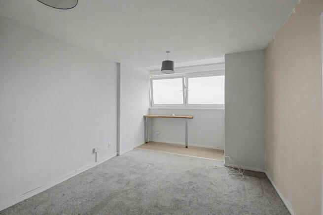 22 Tower Heights, Hoddesdon, Herts, EN11 8UQ