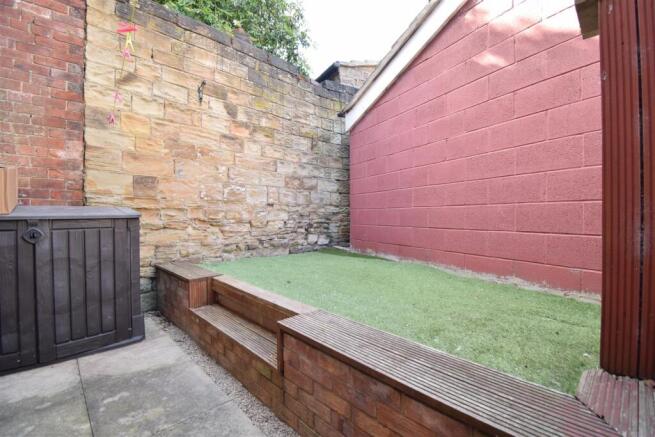 3 bed Town House to rent Image 11