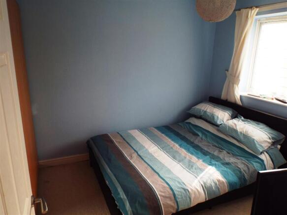 62AngleseaBedroom.jpg