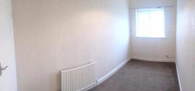 2 bed Terraced to rent Image 6