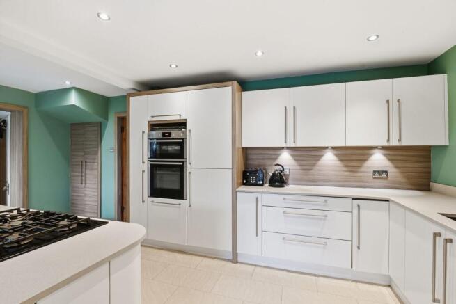 Harvie Avenue, Newton Mearns, Glasgow, G77 photo 4
