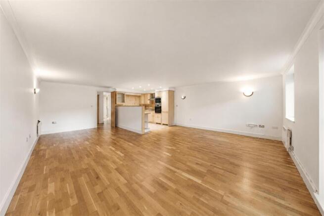 Flat 2, 546 Chiswick High Road - 8LnOWEmjXOeJnFuNQ