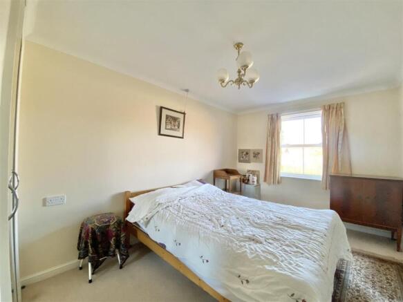 1 bed Apartment for sale Image 5