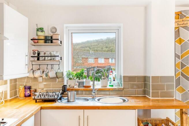 kitchen 3.jpg