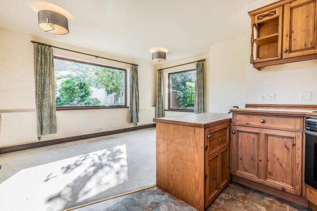 Dining room/ kitchen