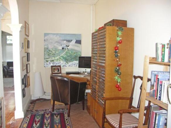 Photo 6