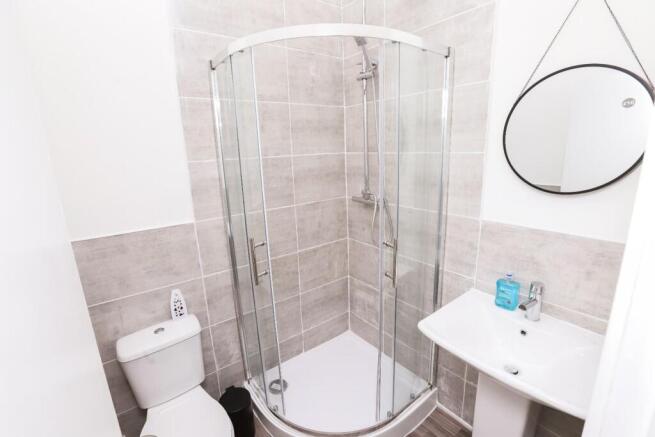 6 bed Terraced to rent Image 12