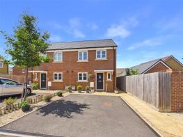 3, Poppy Drive, Bishops Cleeve, Cheltenham GL52 8GG