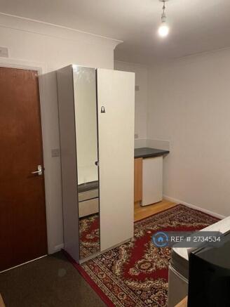 Room With Ensuite Bathroom