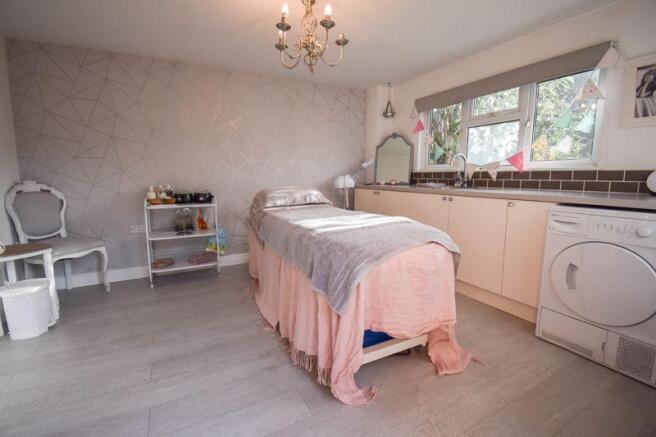 Garage/Salon/O...