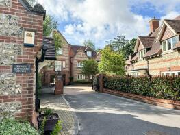 17, Florence Court, Salisbury SP2 0FD