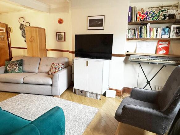 Lounge 2