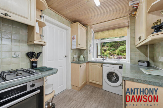 2 bed Semi-Detached for sale Image 6