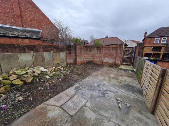 3 bed House to rent Image 8