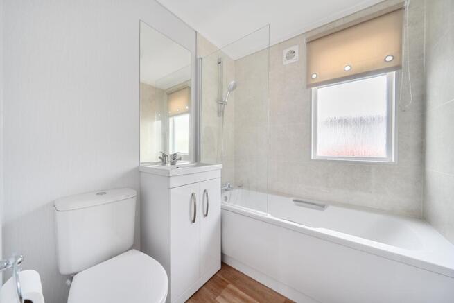 2 bed Park Home for sale Image 7